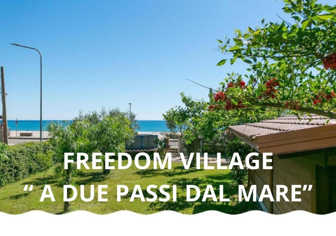 Freedom Village Соверато Марина Екстериор снимка